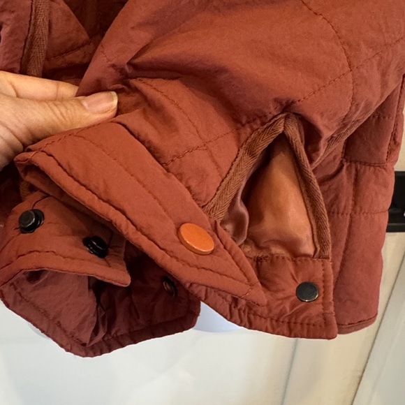 Women's Rust Quilted Puffer Jacket - Picture 4 of 7
